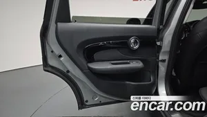Mini Clubman, 2023 — миниатюра 15