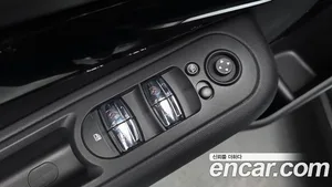 Mini Clubman, 2023 — миниатюра 30