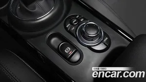Mini Clubman, 2023 — миниатюра 31