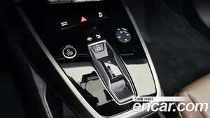 Audi Q4 e-tron, 2022 — миниатюра 11