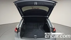 Audi Q4 e-tron, 2022 — миниатюра 32