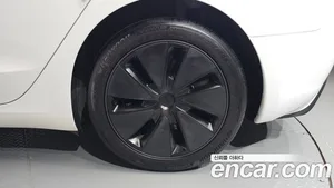 Tesla Model 3, 2024 — миниатюра 6