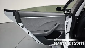 Tesla Model 3, 2024 — миниатюра 14