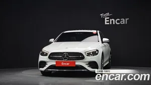 Mercedes-Benz E-Class, 2023 — миниатюра 3