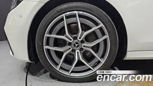 Mercedes-Benz E-Class, 2023 — миниатюра 5