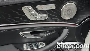 Mercedes-Benz E-Class, 2023 — миниатюра 24