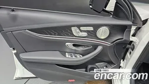 Mercedes-Benz E-Class, 2023 — миниатюра 14