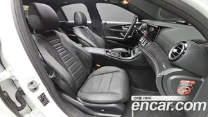 Mercedes-Benz E-Class, 2023 — миниатюра 16