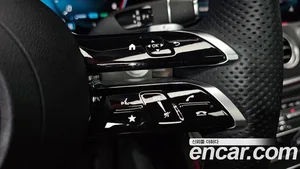 Mercedes-Benz E-Class, 2023 — миниатюра 32