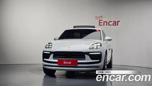 Porsche Macan, 2023 — миниатюра 3