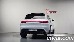 Porsche Macan, 2023 — миниатюра 4