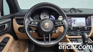 Porsche Macan, 2023 — миниатюра 14
