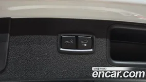 Porsche Macan, 2023 — миниатюра 18