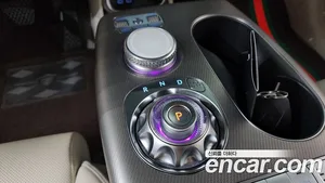 Genesis GV60, 2022 — миниатюра 12