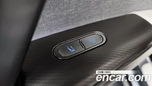 Genesis GV60, 2022 — миниатюра 38