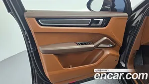 Porsche Cayenne, 2021 — миниатюра 14