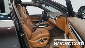 Porsche Cayenne, 2021 — миниатюра 16