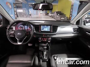 Kia Stonic, 2018 — миниатюра 5