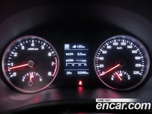 Kia Stonic, 2018 — миниатюра 8
