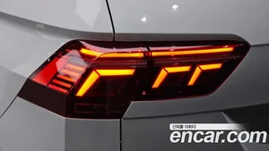 Volkswagen Tiguan, 2023 — миниатюра 8