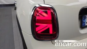 Mini Cooper, 2021 — миниатюра 9