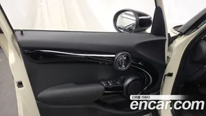 Mini Cooper, 2021 — миниатюра 14