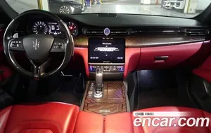 Maserati Quattroporte, 2022 — миниатюра 6