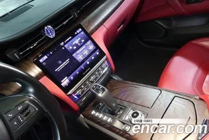 Maserati Quattroporte, 2022 — миниатюра 9