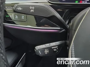 Audi A8, 2022 — миниатюра 19