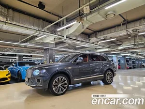 Bentley Bentayga, 2022 — миниатюра 4