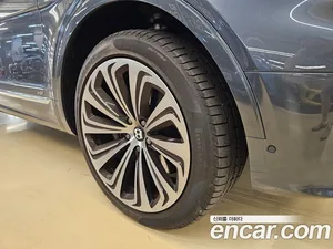 Bentley Bentayga, 2022 — миниатюра 5