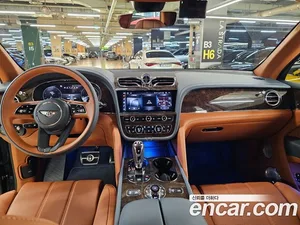 Bentley Bentayga, 2022 — миниатюра 7