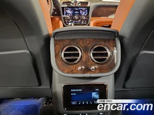 Bentley Bentayga, 2022 — миниатюра 12