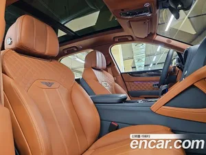 Bentley Bentayga, 2022 — миниатюра 17