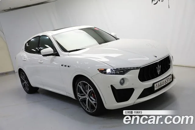 Maserati Levante, 2020 — фото автомобиля из Кореи