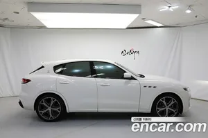 Maserati Levante, 2020 — миниатюра 4