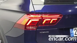 Volkswagen Tiguan, 2023 — миниатюра 9