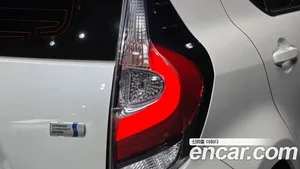 Toyota Prius, 2019 — миниатюра 9