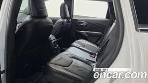 Jeep Cherokee, 2019 — миниатюра 25