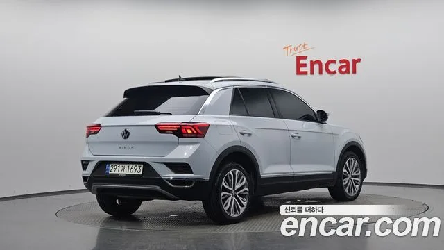 Volkswagen T-Roc, 2021 — фото автомобиля из Кореи
