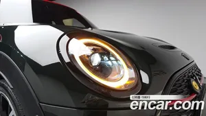 Mini Clubman, 2022 — миниатюра 7