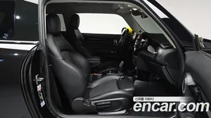 Mini Cooper, 2022 — миниатюра 15