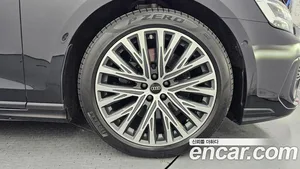Audi A8, 2022 — миниатюра 5