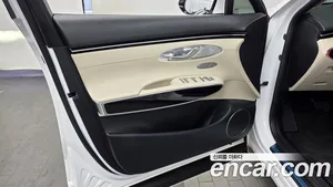 Genesis GV70, 2023 — миниатюра 14