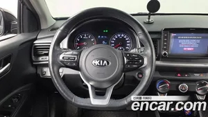 Kia Stonic, 2018 — миниатюра 13