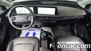 Kia EV6, 2022 — миниатюра 10