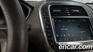 Lincoln MKX, 2018 — миниатюра 12