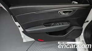 Renault SM6, 2016 — миниатюра 14