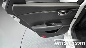Renault SM6, 2016 — миниатюра 15