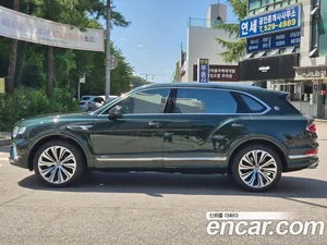 Bentley Bentayga, 2025 — миниатюра 4
